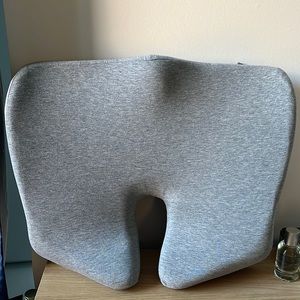 Cushion Lab support pillow